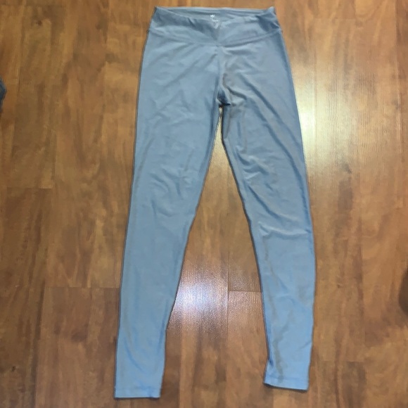 90 Degree Gray Leggings - Picture 2 of 5